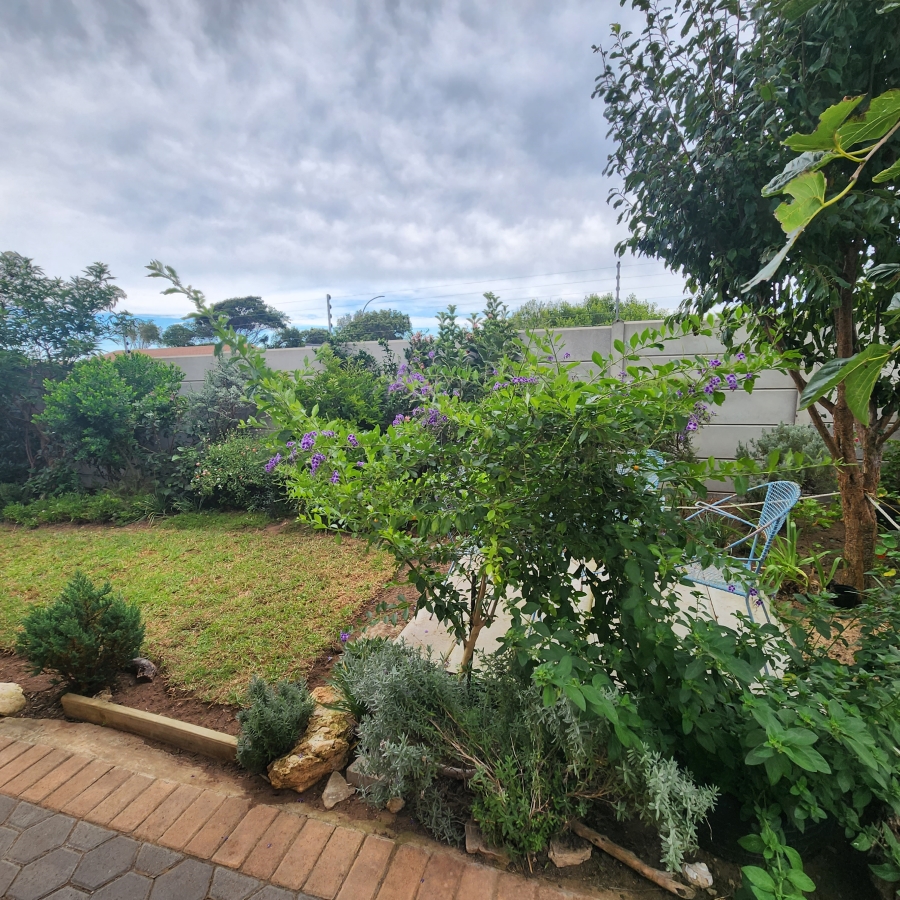 2 Bedroom Property for Sale in Dana Bay Western Cape